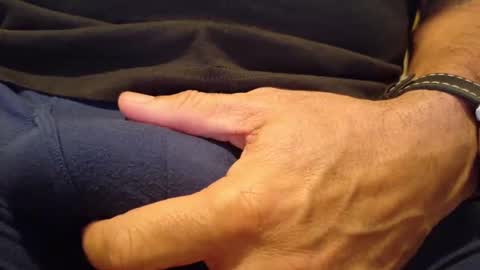 sparklenuts17 online show from 6, 3, 2025