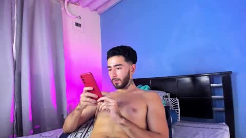 Isaac online show from 17, 10, 2025