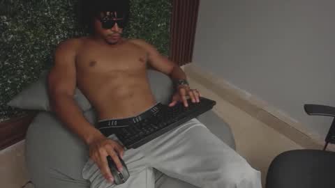 spent_0 online show from 2, 12, 2025