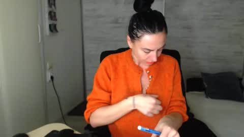 Carla online show from 14, 11, 2025