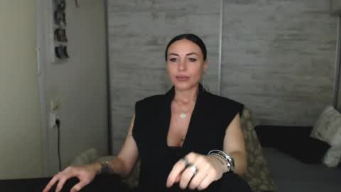 Snapshot of spicemint chatting on 29, 4, 2026 Carla online show from 29, 4, 2026