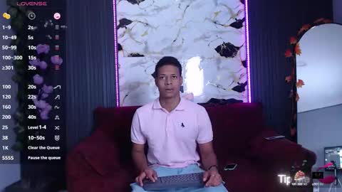 Snapshot of spicyboys_ chatting on 18, 10, 2025 online show from 18, 10, 2025