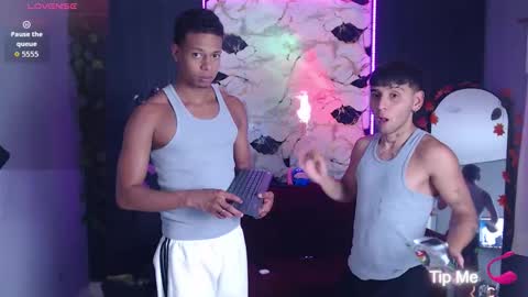 Snapshot of spicyboys_ chatting on 11, 11, 2025 online show from 11, 11, 2025