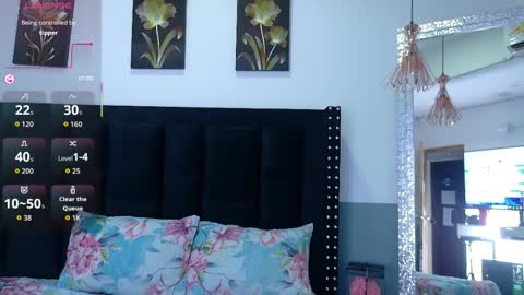 spicycolombianmom online show from 18, 5, 2026