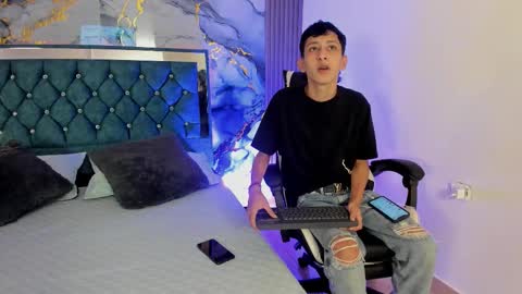 Snapshot of spicyslim_ chatting on 17, 1, 2026 spicyslim_ online show from 17, 1, 2026
