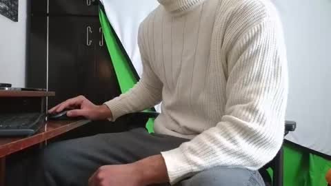 Marco. When Im offline you can view premium content in bio online show from 25, 11, 2025