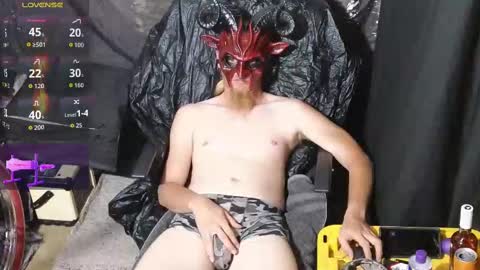 Snapshot of spike_madrox chatting on 5, 10, 2025 spike_madrox online show from 5, 10, 2025