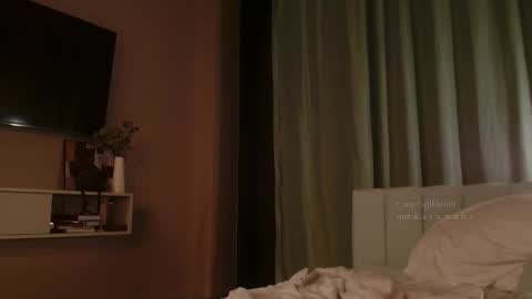 Elizabeth online show from 19, 3, 2026