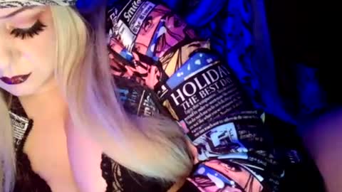 Vanessa Spade online show from 13, 11, 2025