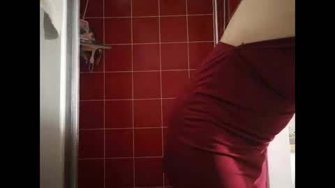 Snapshot of splafy chatting on 20, 12, 2025 ellie online show from 20, 12, 2025