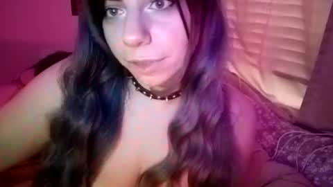 Snapshot of spunfoxxx chatting on 22, 10, 2025 spunfoxxx online show from 22, 10, 2025