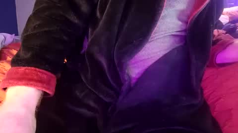 Snapshot of spunfuncumming chatting on 25, 12, 2024 spunfuncumming online show from 25, 12, 2024