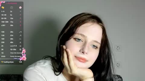 Snapshot of sqsonya chatting on 24, 7, 2026 marunyashh online show from 24, 7, 2026