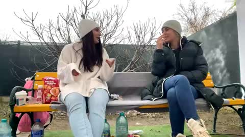 My name is Maya Lush is activeThere are legends that in this room all your wishes can come true  Private is Open online show from 20, 12, 2024