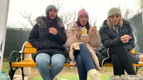 My name is Maya Lush is activeThere are legends that in this room all your wishes can come true  Private is Open online show from 28, 12, 2024