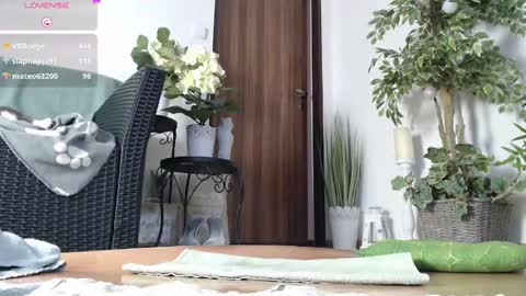 Monica online show from 23, 1, 2025