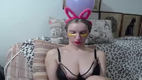 Snapshot of squirtyeleanor chatting on 10, 2, 2025 SquirtyEleanor online show from 10, 2, 2025