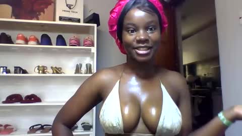 Snapshot of squiter_girlie chatting on 5, 5, 2026 Squiter online show from 5, 5, 2026