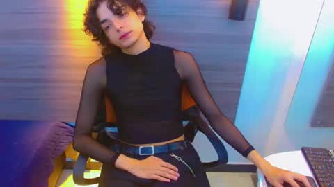 Snapshot of sr_bonnyethan chatting on 5, 5, 2026 ethan online show from 5, 5, 2026