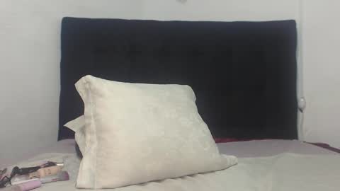 Snapshot of srta_luciana chatting on 5, 2, 2026 . . online show from 5, 2, 2026