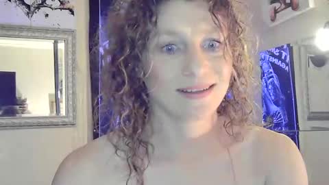 SStacey1 online show from 9, 2, 2025
