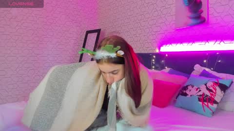 Stacey GMT5 Mo Tu We Th Fr Sa 3am -10am online show from 17, 12, 2024