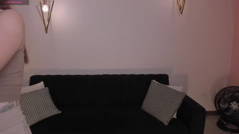 Snapshot of staceywood_ chatting on 5, 12, 2024 Stacy Woods online show from 5, 12, 2024