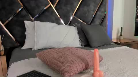 Snapshot of staciemoon chatting on 26, 7, 2026 Stacie online show from 26, 7, 2026