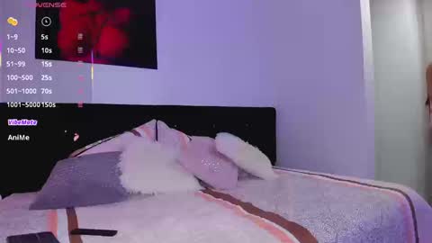 TWstacymalibu110 online show from 13, 9, 2025