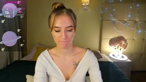 Stacy Mon Tue Wed Thu Fri Sun GMT GMT 3 1000am - 0400pm  online show from 21, 2, 2025