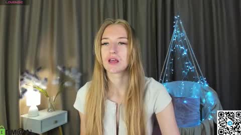 Stacy Mon Tue Wed Thu Fri Sun GMT GMT 3 1000am - 0400pm  online show from 30, 9, 2025