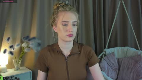 Stacy Mon Tue Wed Thu Fri Sun GMT GMT 3 1000am - 0400pm  online show from 24, 4, 2026