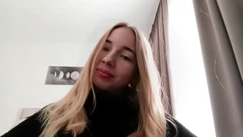 Snapshot of stacyscholle chatting on 27, 2, 2026 Mila online show from 27, 2, 2026