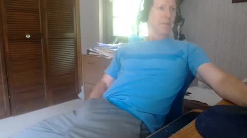Snapshot of stanmycockup chatting on 5, 8, 2026 StanmycockUp online show from 5, 8, 2026