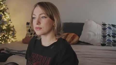 Snapshot of stanovaya300kg chatting on 18, 12, 2025 Kristina online show from 18, 12, 2025