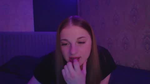 star_girlish online show from 16, 12, 2025