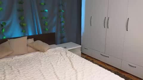 Snapshot of star_madison chatting on 20, 11, 2025 Madison online show from 20, 11, 2025