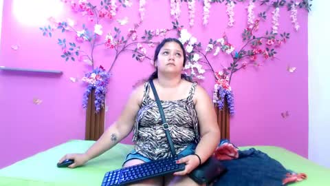 Snapshot of starfishanal21 chatting on 3, 5, 2026 alejandra online show from 3, 5, 2026