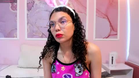 Stark Jones online show from 3, 12, 2025