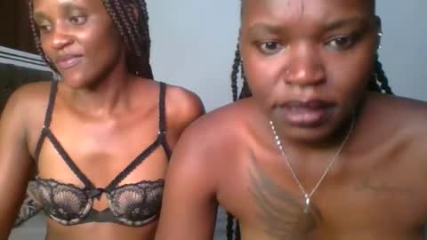Snapshot of starlight_c chatting on 13, 10, 2025 starlight_c online show from 13, 10, 2025