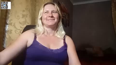 Snapshot of starvibe1010 chatting on 10, 7, 2026 Helen online show from 10, 7, 2026
