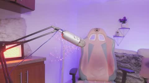 Yoko online show from 16, 9, 2025