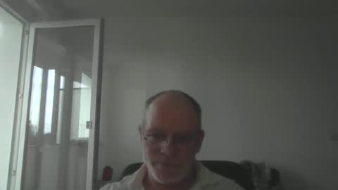 Snapshot of statisfaktion chatting on 29, 5, 2026 statisfaktion online show from 29, 5, 2026