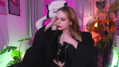 MONICA online show from 15, 10, 2025