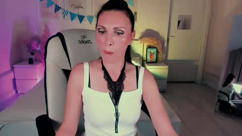 steaflers_mom online show from 6, 10, 2025