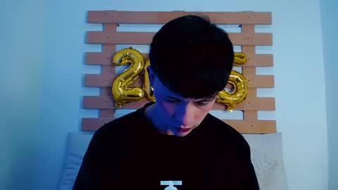 Steev online show from 4, 1, 2025