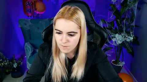 stef_nicks online show from 26, 10, 2025