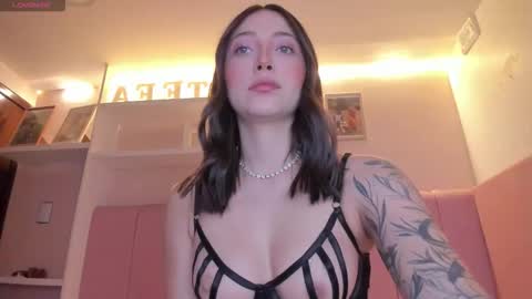 Stefa Gomez  online show from 15, 3, 2026