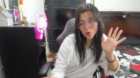 julieth-cancer online show from 4, 12, 2025