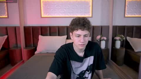 Esrefan online show from 11, 2, 2026